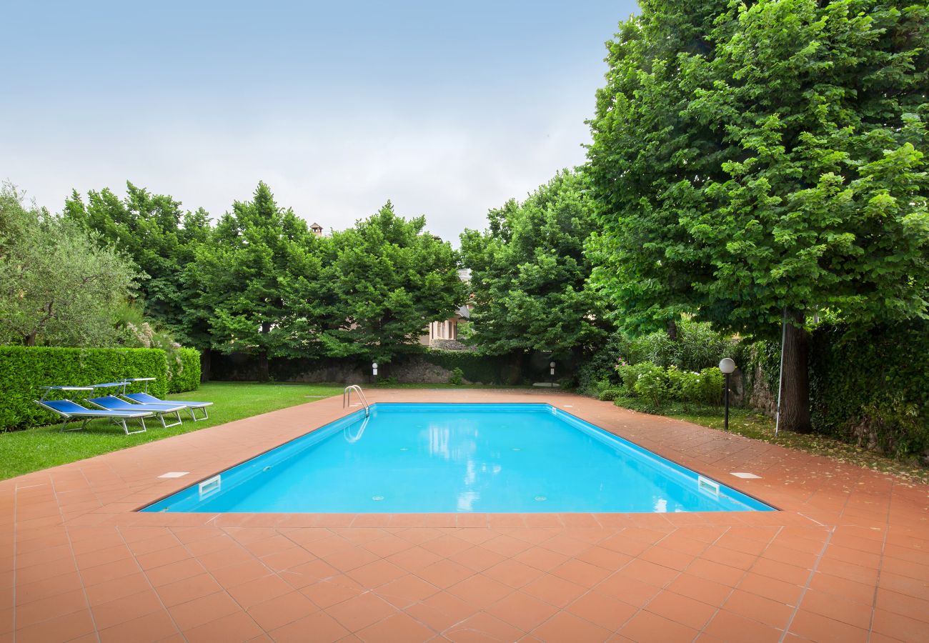 Ferienwohnung in Torri del Benaco - Turchese Apartment with Pool