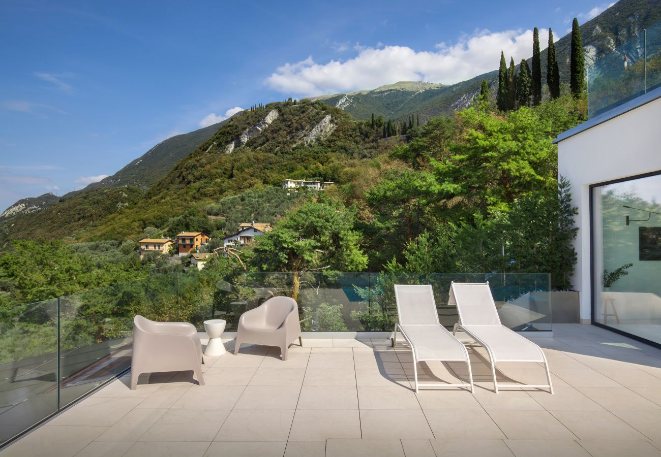 Ferienwohnung in Malcesine - Residenza Dimora Privata With  Pool