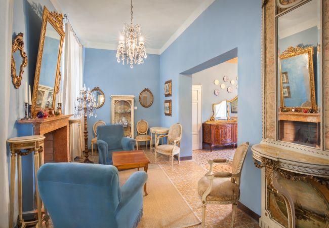 Villa in Volta Mantovana - Villa L'Oleandra with Pool up to 12 People Villa in Volta Mantovana - Villa L'Oleandra with Pool up to 12 People