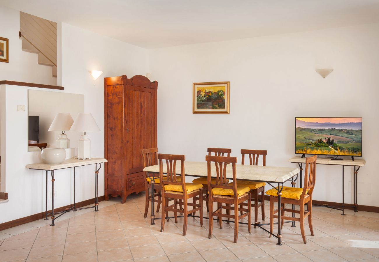 Ferienwohnung in Garda - Regina Gardesana Apartment With Pool
