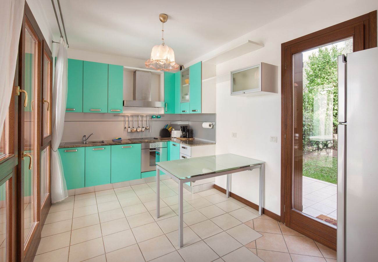 Ferienwohnung in Garda - Regina Gardesana Apartment With Pool