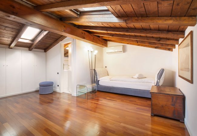 Ferienwohnung in Garda - Apartment Montebaldo With Pool Ferienwohnung in Garda - Apartment Montebaldo With Pool