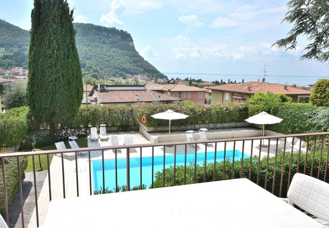 Ferienwohnung in Garda - Apartment Montebaldo With Pool