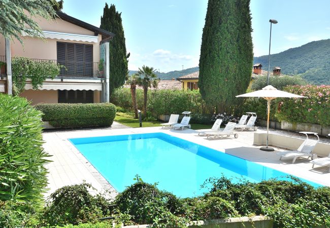  in Garda - Apartment Montebaldo With Pool
