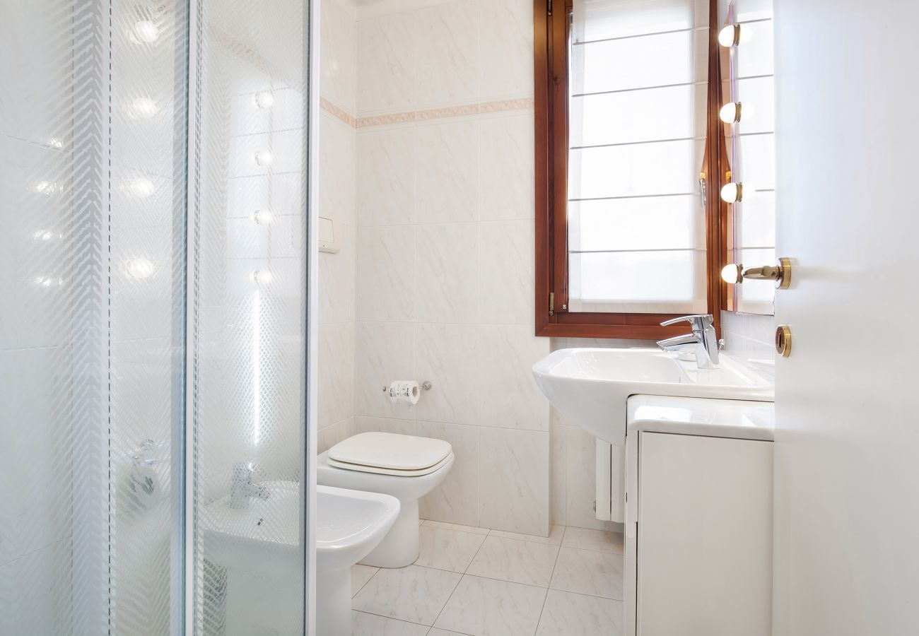 Ferienwohnung in Garda - Apartment Montebaldo With Pool