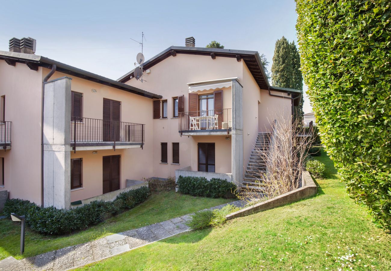 Ferienwohnung in Garda - Apartment Montebaldo With Pool