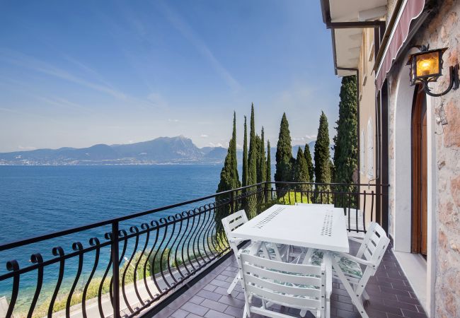  in Torri del Benaco - Hermitage Apartment with Lake View