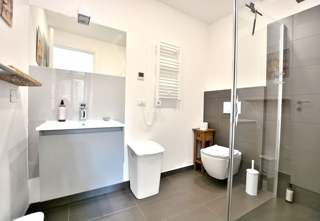 Ferienwohnung in Calmasino - Casetta Renzi with Terrace Ferienwohnung in Calmasino - Casetta Renzi with Terrace