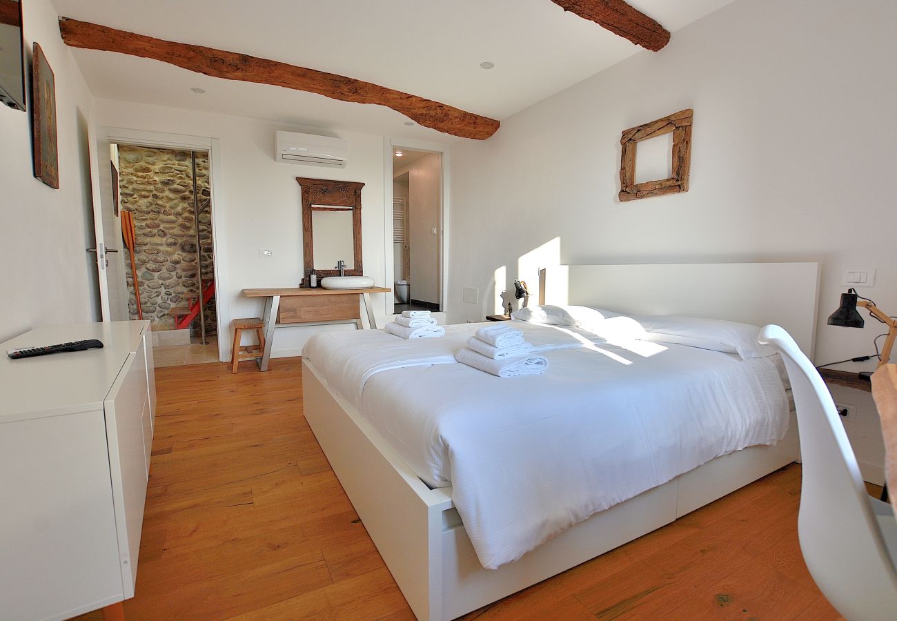 Ferienwohnung in Calmasino - Casetta Renzi with Terrace Ferienwohnung in Calmasino - Casetta Renzi with Terrace