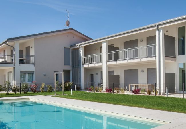 Ferienwohnung in Lazise - Apartment Ginestra Gialla With Pool Ferienwohnung in Lazise - Apartment Ginestra Gialla With Pool