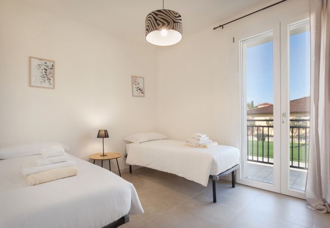 Ferienwohnung in Lazise - Apartment Ginestra Gialla With Pool