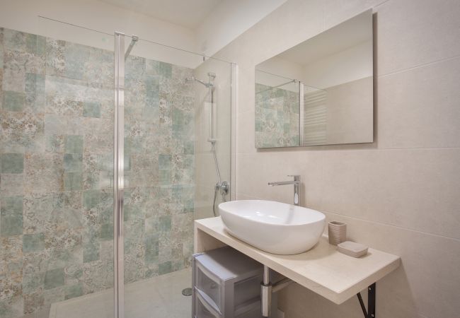 Ferienwohnung in Lazise - Apartment Ginestra Gialla With Pool Ferienwohnung in Lazise - Apartment Ginestra Gialla With Pool