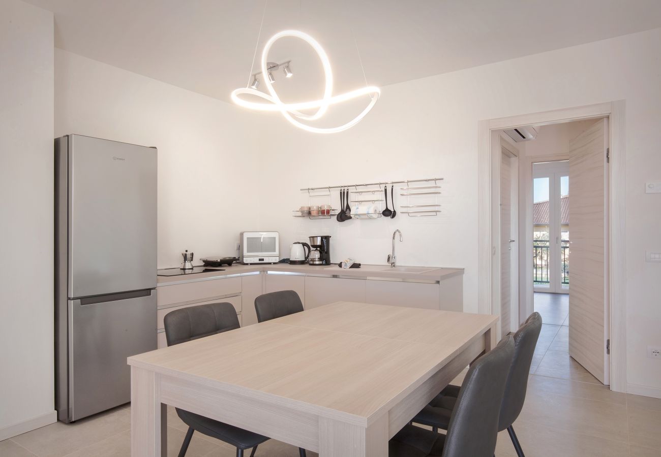 Ferienwohnung in Lazise - Apartment Ginestra Gialla With Pool Ferienwohnung in Lazise - Apartment Ginestra Gialla With Pool