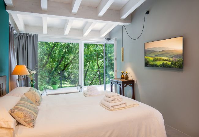 Villa in San Zeno di Montagna - Villa Montelago With Pool Villa in San Zeno di Montagna - Villa Montelago With Pool