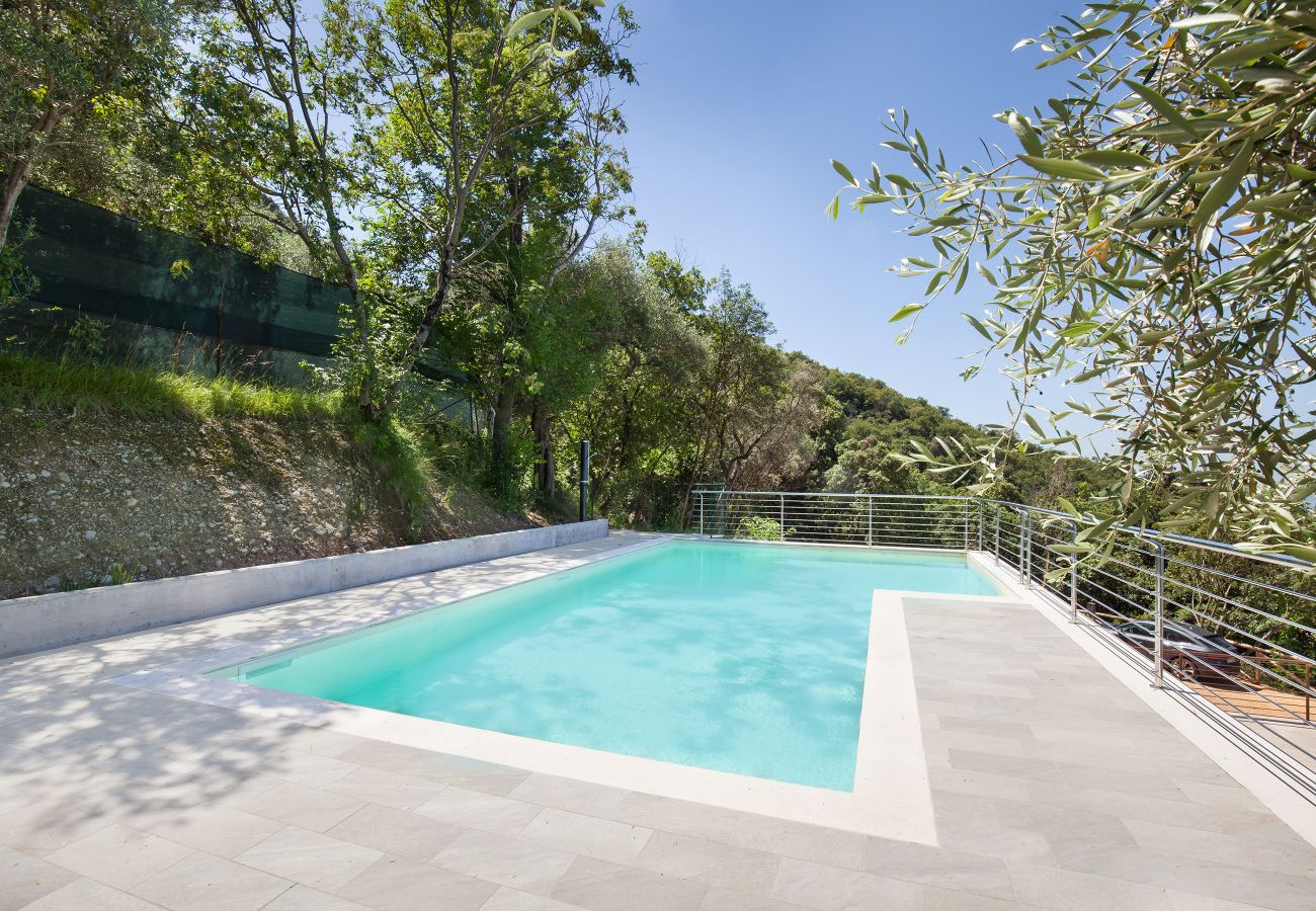 Ferienwohnung in Torri del Benaco - Paradise Apartment With Pool Ferienwohnung in Torri del Benaco - Paradise Apartment With Pool