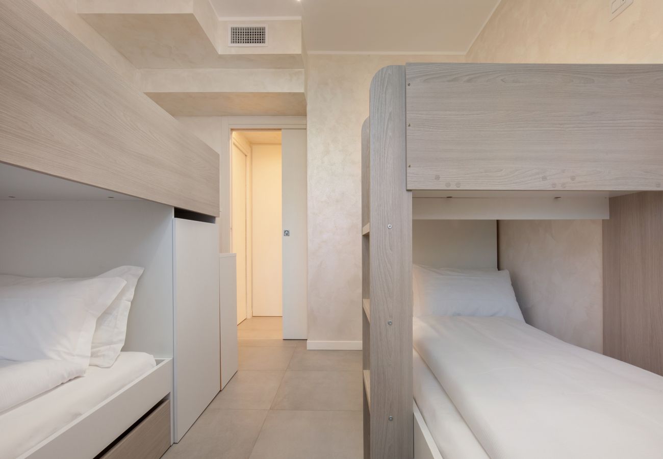 Ferienwohnung in Torri del Benaco - Wally s Terrace Apartment With Pool Ferienwohnung in Torri del Benaco - Wally s Terrace Apartment With Pool