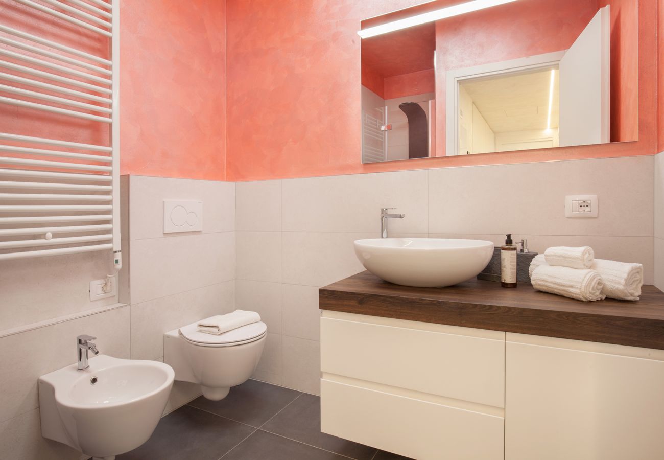 Ferienwohnung in Torri del Benaco - Wally s Terrace Apartment With Pool Ferienwohnung in Torri del Benaco - Wally s Terrace Apartment With Pool