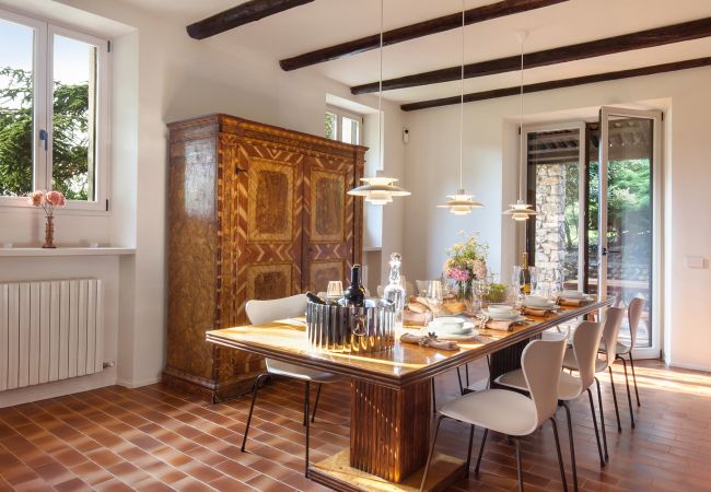 Villa in Cavaion Veronese - Il Belcanto Villa with Pool Villa in Cavaion Veronese - Il Belcanto Villa with Pool