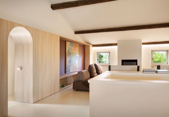 Villa in Cavaion Veronese - Il Belcanto Villa with Pool Villa in Cavaion Veronese - Il Belcanto Villa with Pool