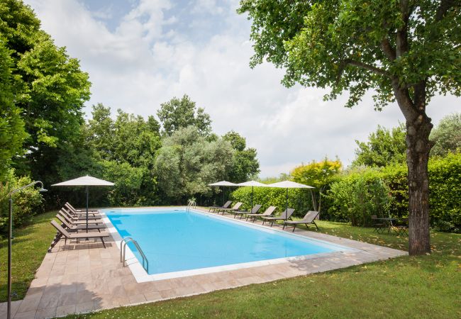 Villa in Cavaion Veronese - Il Belcanto Villa with Pool Villa in Cavaion Veronese - Il Belcanto Villa with Pool