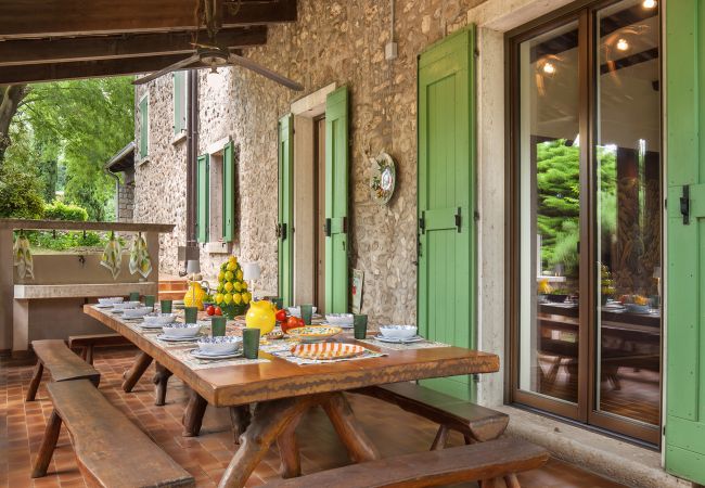 Villa in Cavaion Veronese - Il Belcanto Villa with Pool Villa in Cavaion Veronese - Il Belcanto Villa with Pool