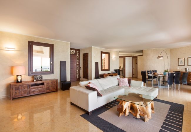 Villa in Torri del Benaco - Villa Viù with Pool and Lake View Villa in Torri del Benaco - Villa Viù with Pool and Lake View