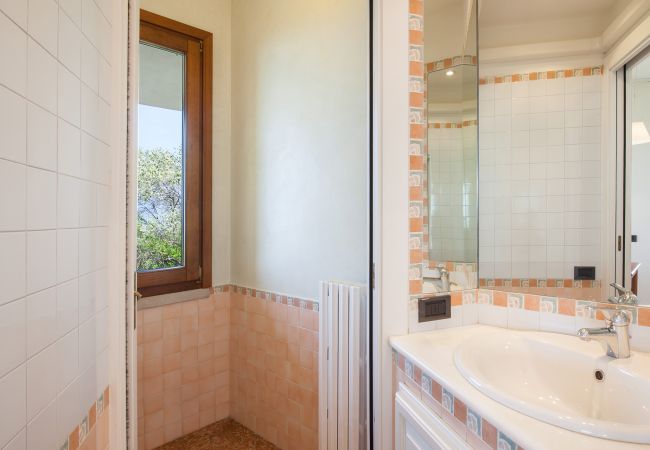 Villa in Torri del Benaco - Villa Viù with Pool and Lake View Villa in Torri del Benaco - Villa Viù with Pool and Lake View