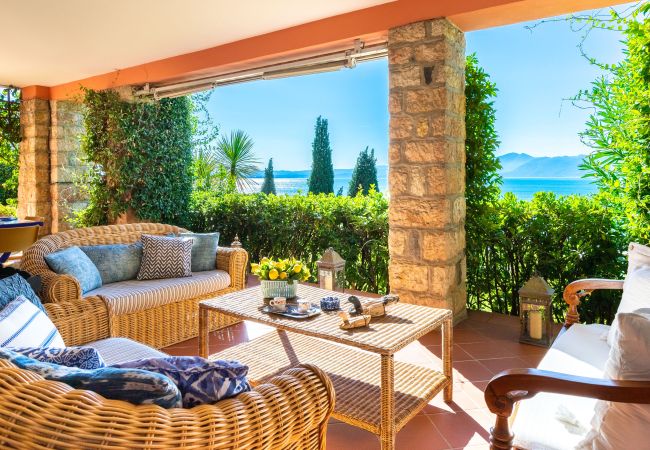 Ferienwohnung in Torri del Benaco - Apartment Villa Corazza Ferienwohnung in Torri del Benaco - Apartment Villa Corazza