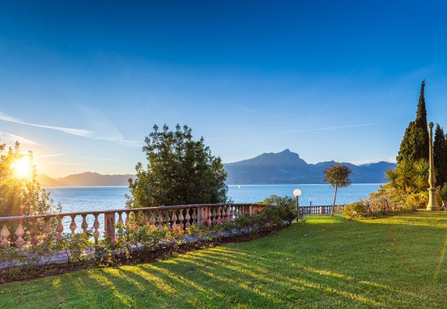 Ferienwohnung in Torri del Benaco - Apartment Villa Corazza Ferienwohnung in Torri del Benaco - Apartment Villa Corazza