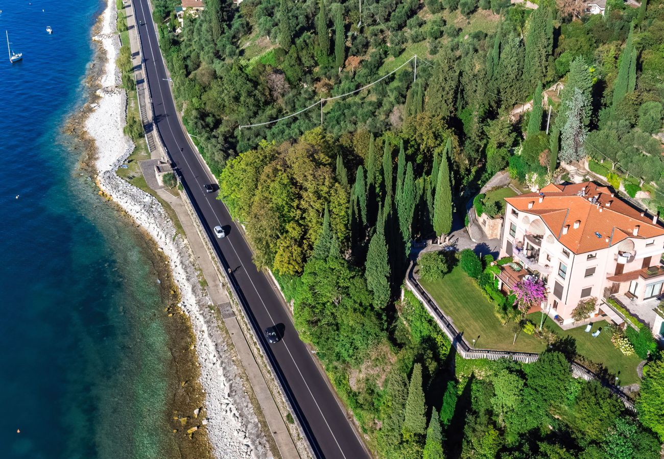 Ferienwohnung in Torri del Benaco - Apartment Villa Corazza Ferienwohnung in Torri del Benaco - Apartment Villa Corazza