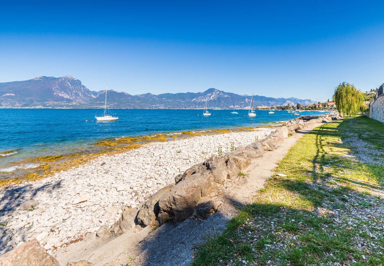 Ferienwohnung in Torri del Benaco - Apartment Villa Corazza Ferienwohnung in Torri del Benaco - Apartment Villa Corazza