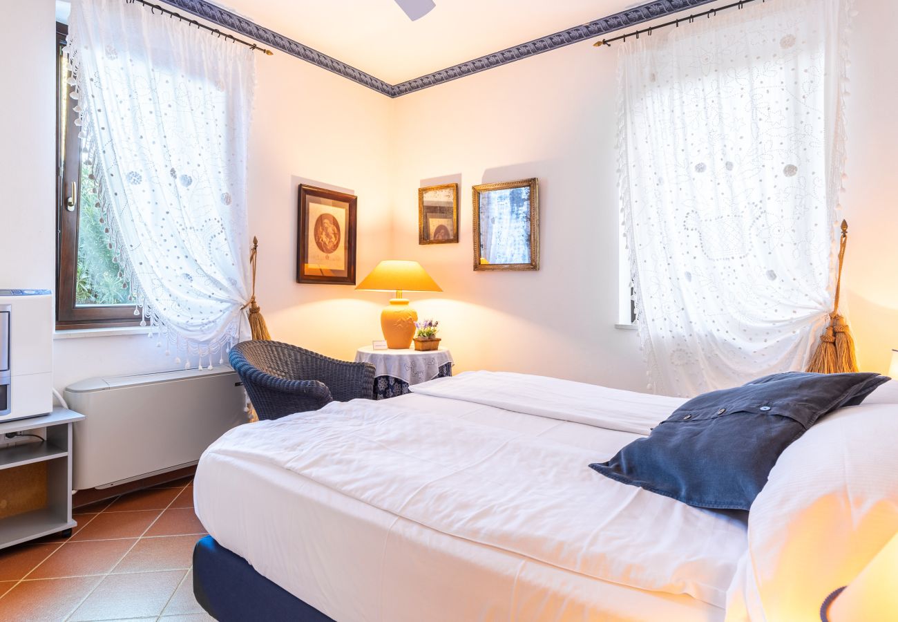 Ferienwohnung in Torri del Benaco - Apartment Villa Corazza Ferienwohnung in Torri del Benaco - Apartment Villa Corazza