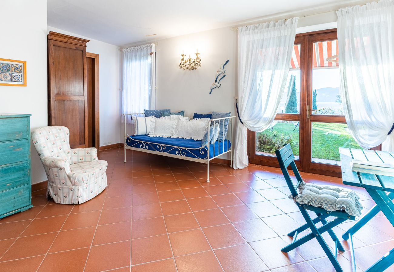 Ferienwohnung in Torri del Benaco - Apartment Villa Corazza Ferienwohnung in Torri del Benaco - Apartment Villa Corazza