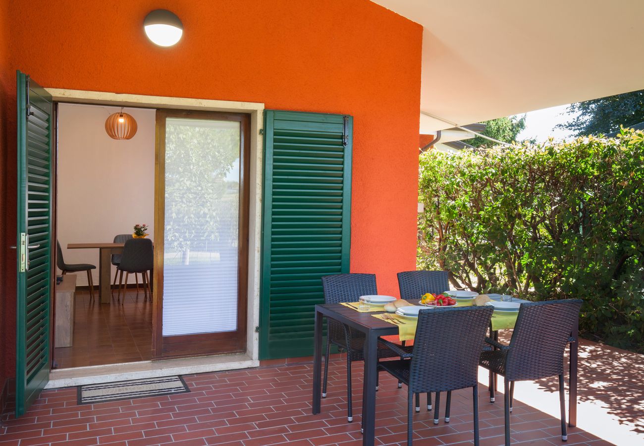 Ferienwohnung in Cisano - Apartment Noon with Pool Ferienwohnung in Cisano - Apartment Noon with Pool