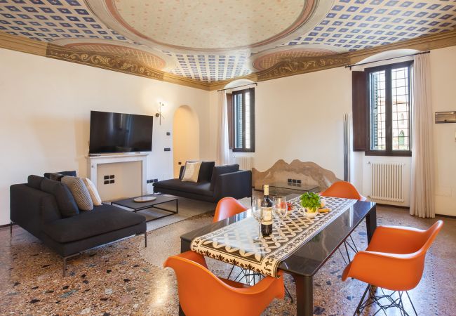 Ferienwohnung in Lazise - Apartment CastellONE with Pool Ferienwohnung in Lazise - Apartment CastellONE with Pool