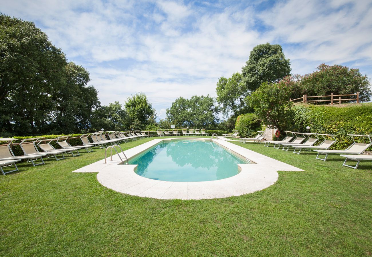 Ferienwohnung in Lazise - Apartment CastellONE with Pool Ferienwohnung in Lazise - Apartment CastellONE with Pool