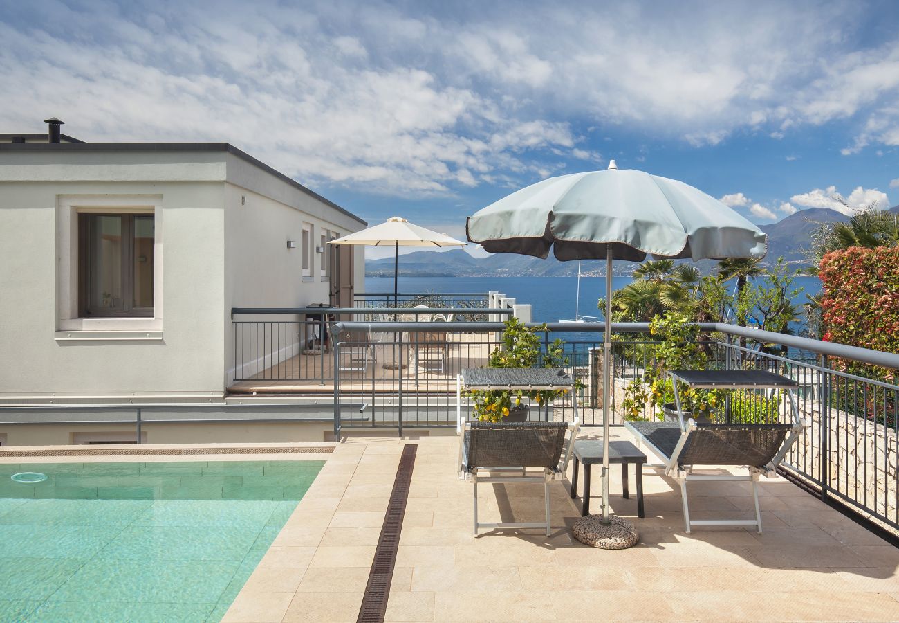 Appartamento a Torri del Benaco - Casa al Lago With Pool And Lake View