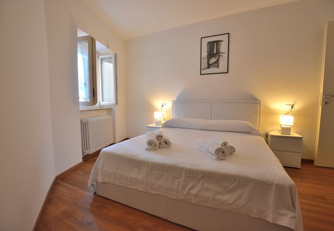 Appartamento a Torri del Benaco - Apartment del Pescatore In Downtown