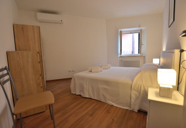 Appartamento a Torri del Benaco - Apartment del Pescatore In Downtown