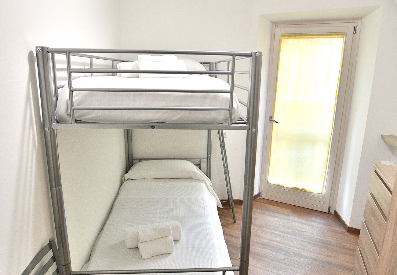 Appartamento a Torri del Benaco - Apartment del Pescatore In Downtown