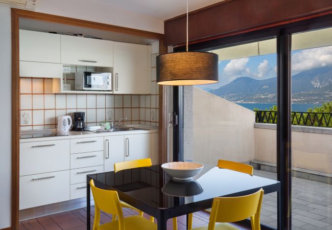 Appartamento a Torri del Benaco - Watercolor Loft With Lake View Appartamento a Torri del Benaco - Watercolor Loft With Lake View