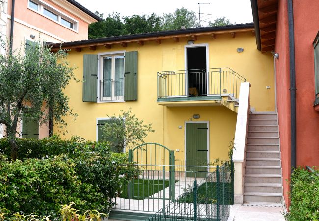 Appartamento a Torri del Benaco - Residence Alle Torri With Pool
