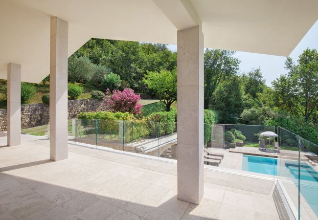 Villa a Torri del Benaco - Villa Sybille With Pool And Lake View