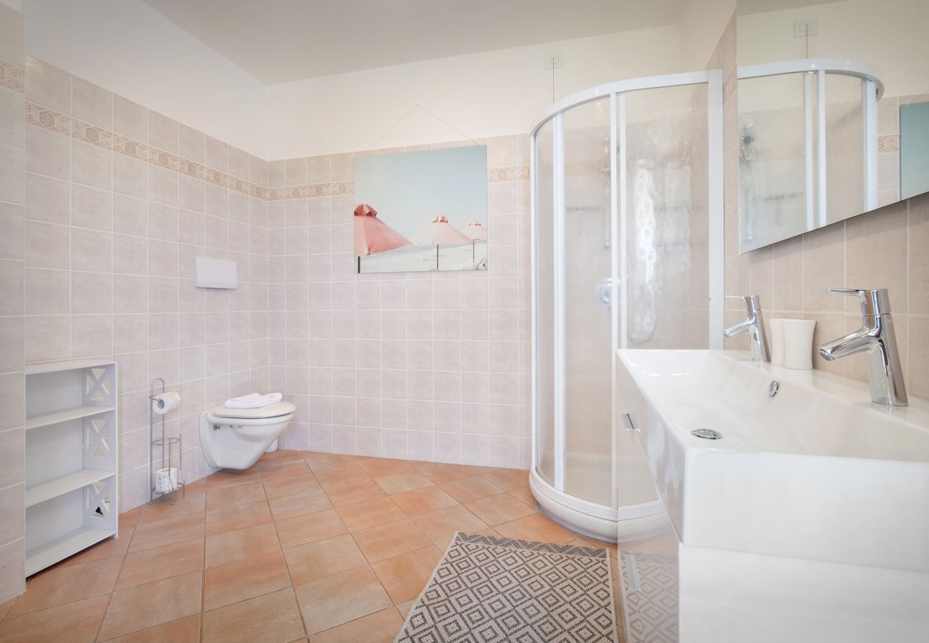 Villa a Torri del Benaco - Villa Sybille With Pool And Lake View