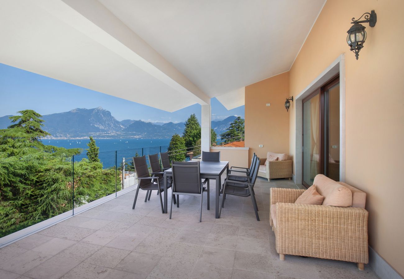 Villa a Torri del Benaco - Villa Sybille With Pool And Lake View