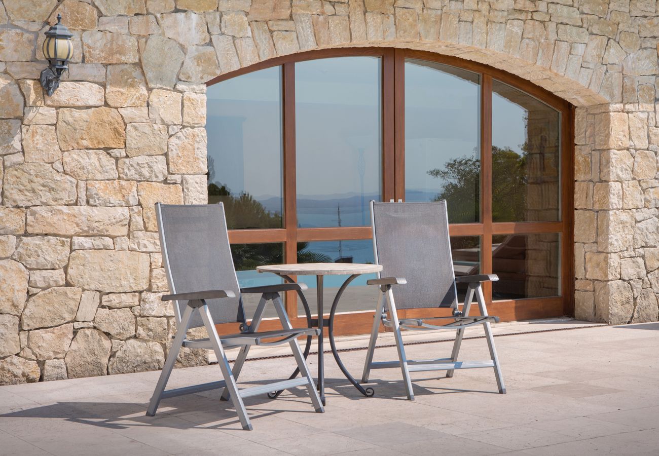 Villa a Torri del Benaco - Villa Sybille With Pool And Lake View
