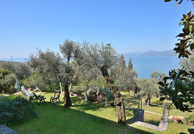 Villa a Torri del Benaco - Villa Retrò alle Rossone With Lake View Villa a Torri del Benaco - Villa Retrò alle Rossone With Lake View