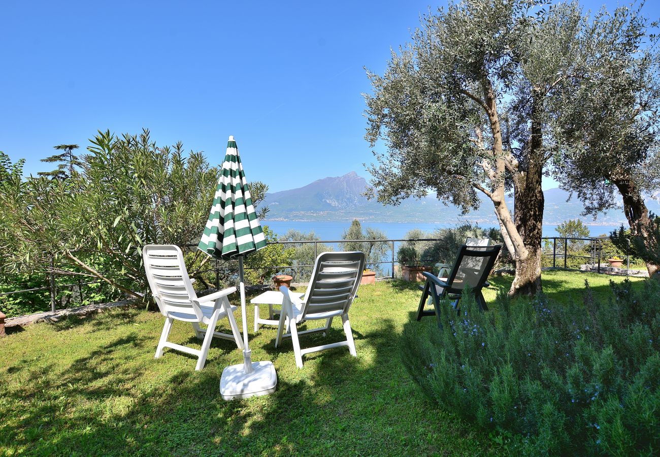 Villa a Torri del Benaco - Villa Retrò alle Rossone With Lake View