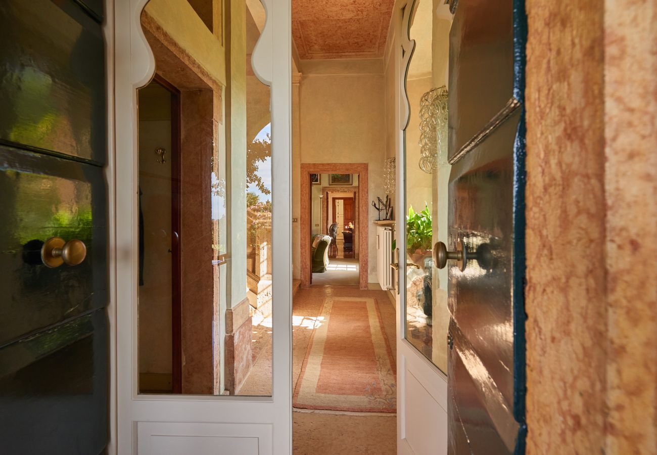 Villa a Verona - Torre di Terzolan With Pool, Jacuzzi And Golf Putt