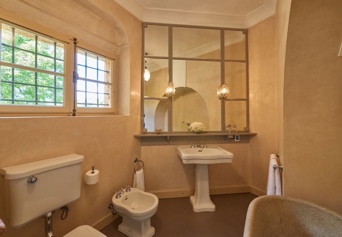 Villa a Verona - Torre di Terzolan With Pool, Jacuzzi And Golf Putt